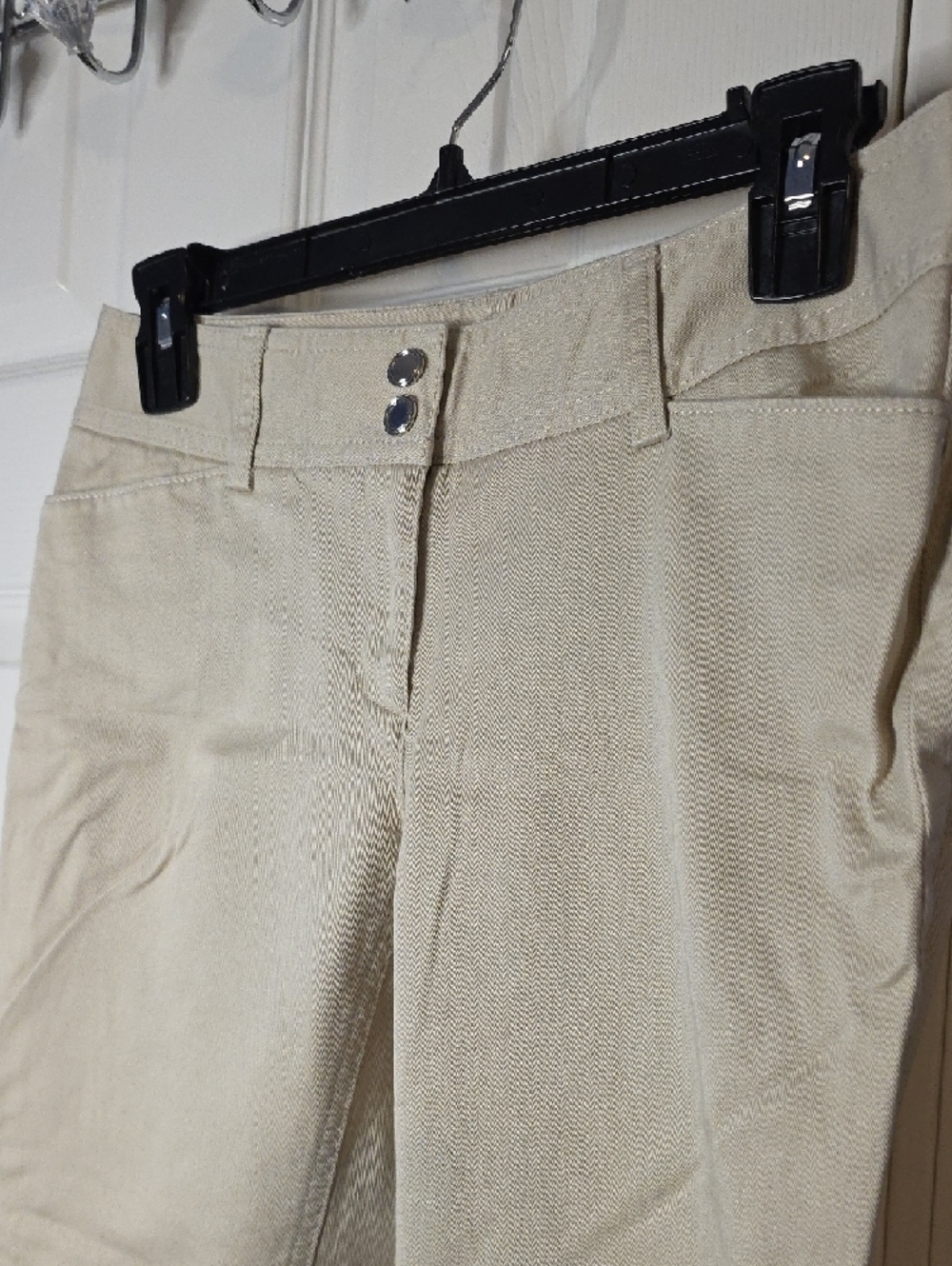White House Black Market Khaki Stretch Cropped Pants Size 2 - Picture 2 of 5